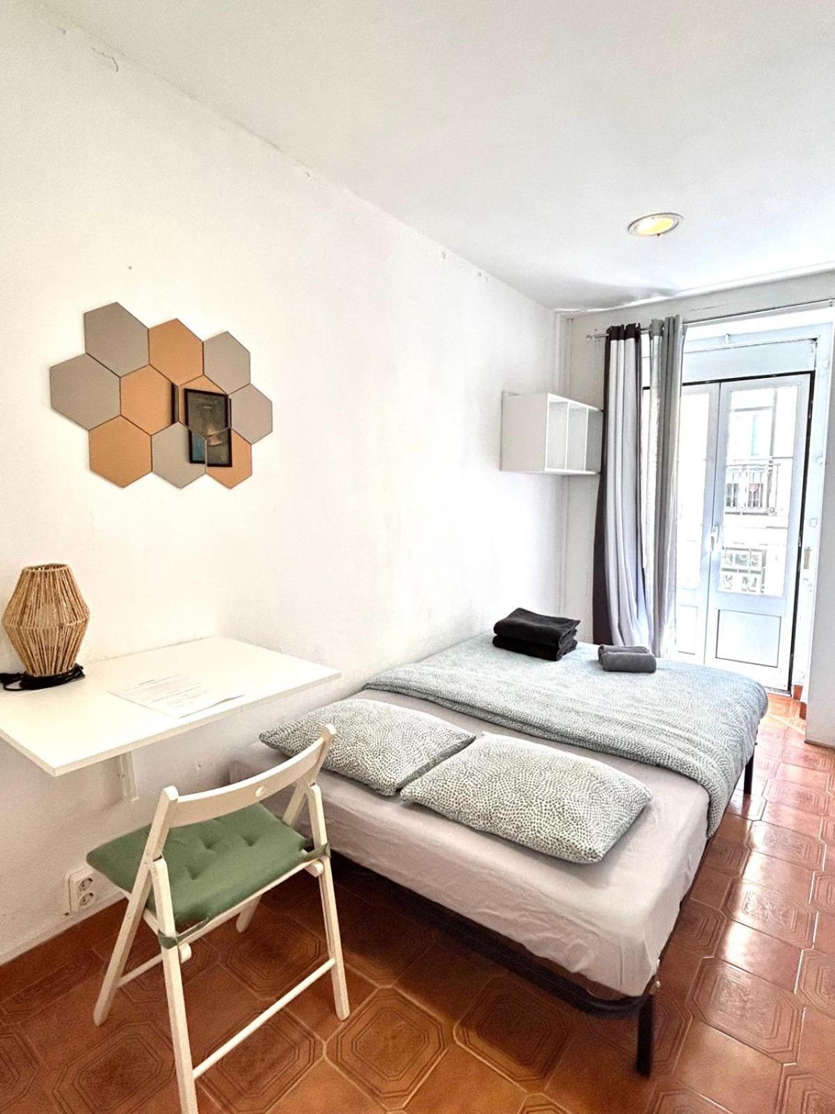 Shared Apartment With Bright Private Patio In Lisboa Exterior photo